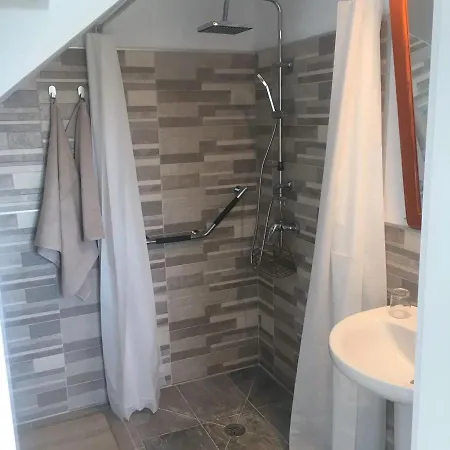 Апартаменты Yuco Holidays